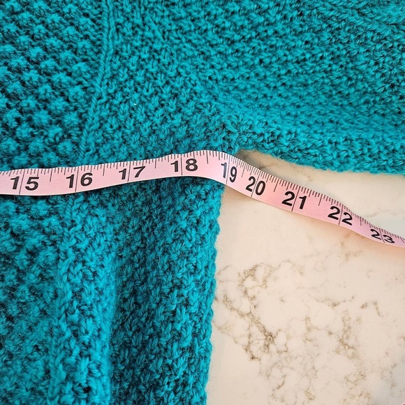 HAND Knit Coastal Sweater by Knitcraft 38"/40" - Picture 3 of 8